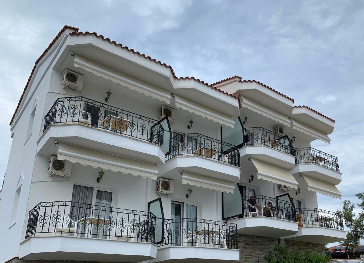 Lazaridis Luxury Studios & Apartments Nea Roda Exterior foto