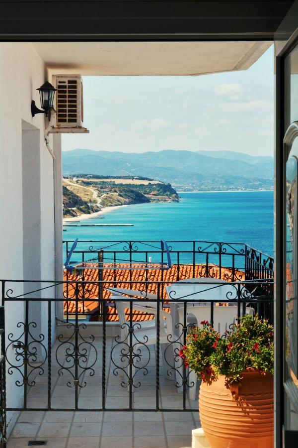 Lazaridis Luxury Studios & Apartments Nea Roda Exterior foto