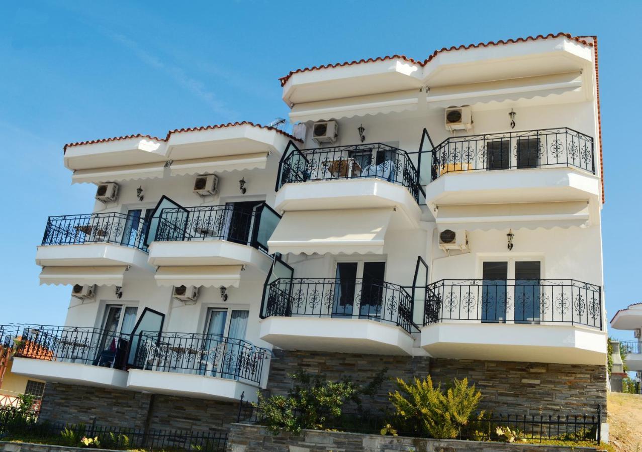 Lazaridis Luxury Studios & Apartments Nea Roda Exterior foto